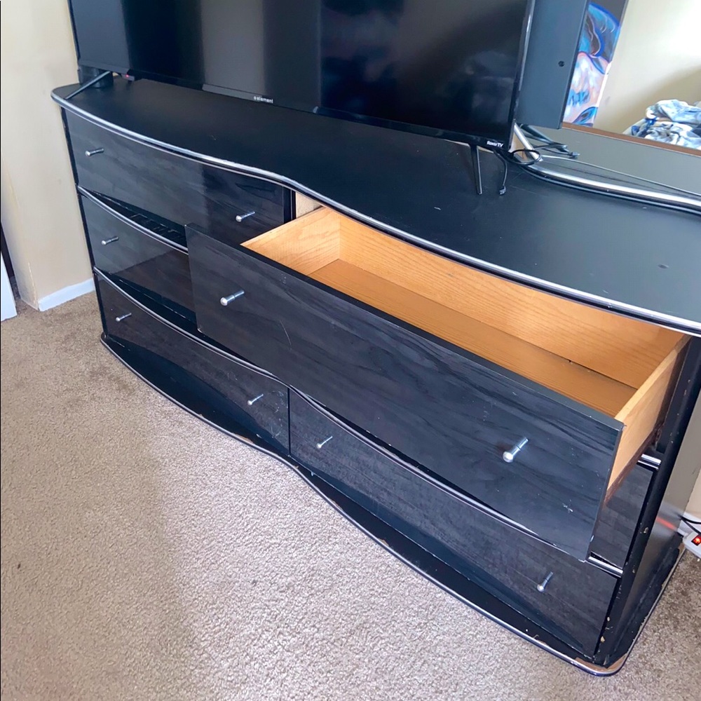 Dresser